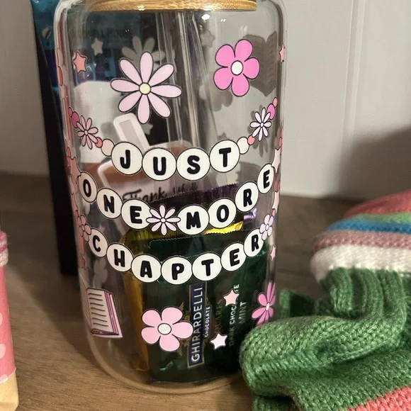 🌶️SPICY Blind date with a book Sports Romance gift Box. Ready to gift! - Picture 5 of 8